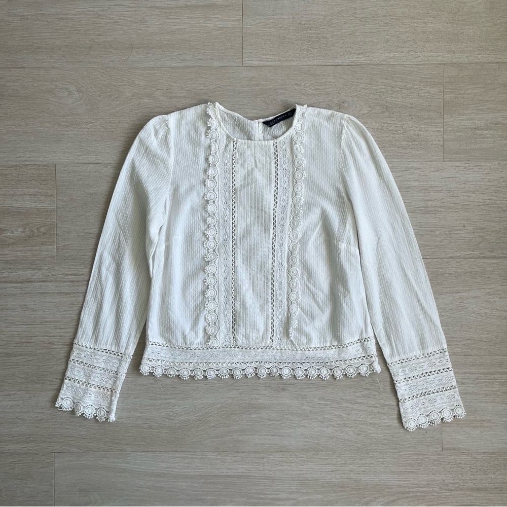 ZARA white long sleeve cotton top. Size Medium.